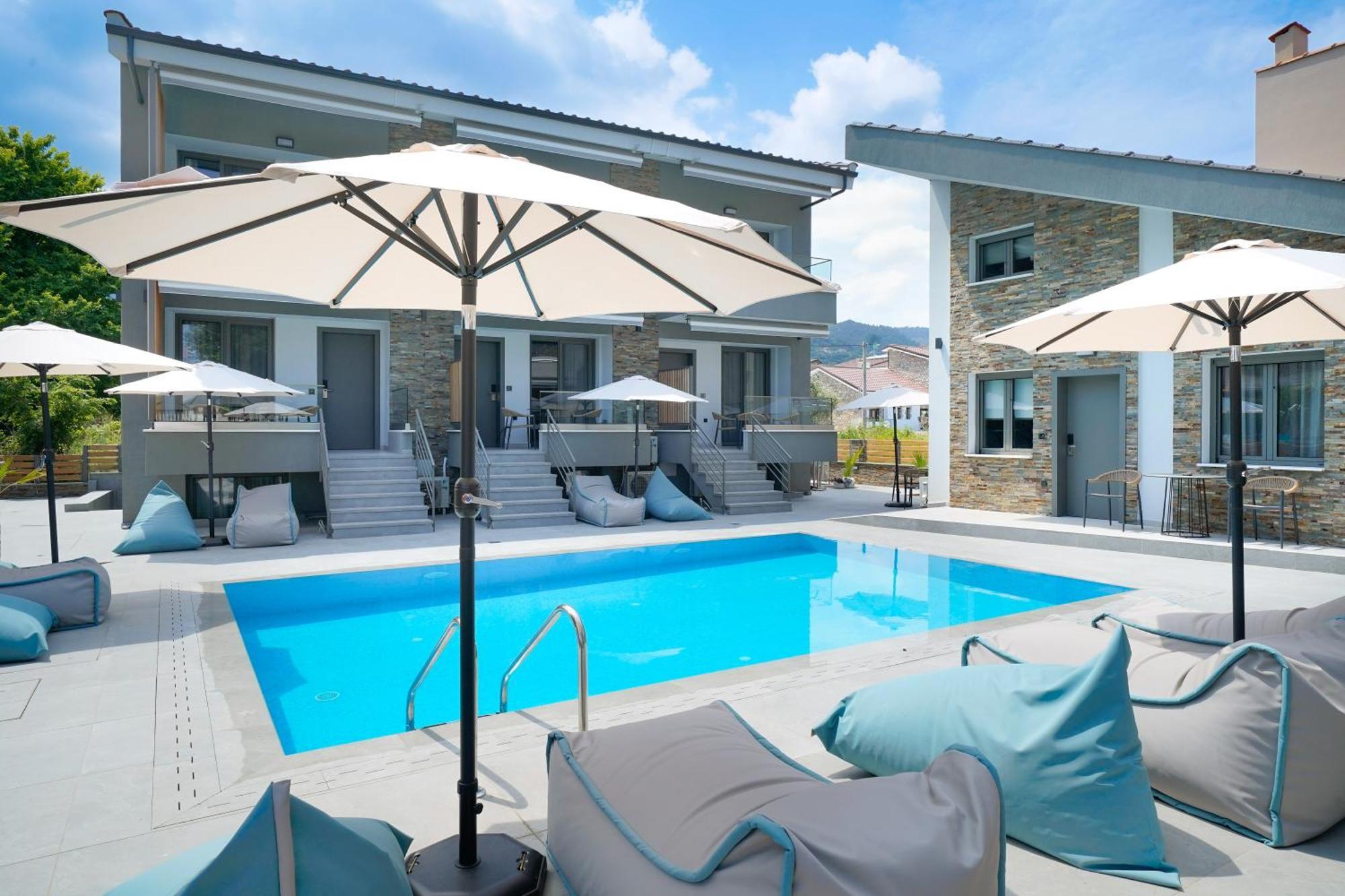 Aerino Luxury Villas Chrisi Ammoudia Exterior foto